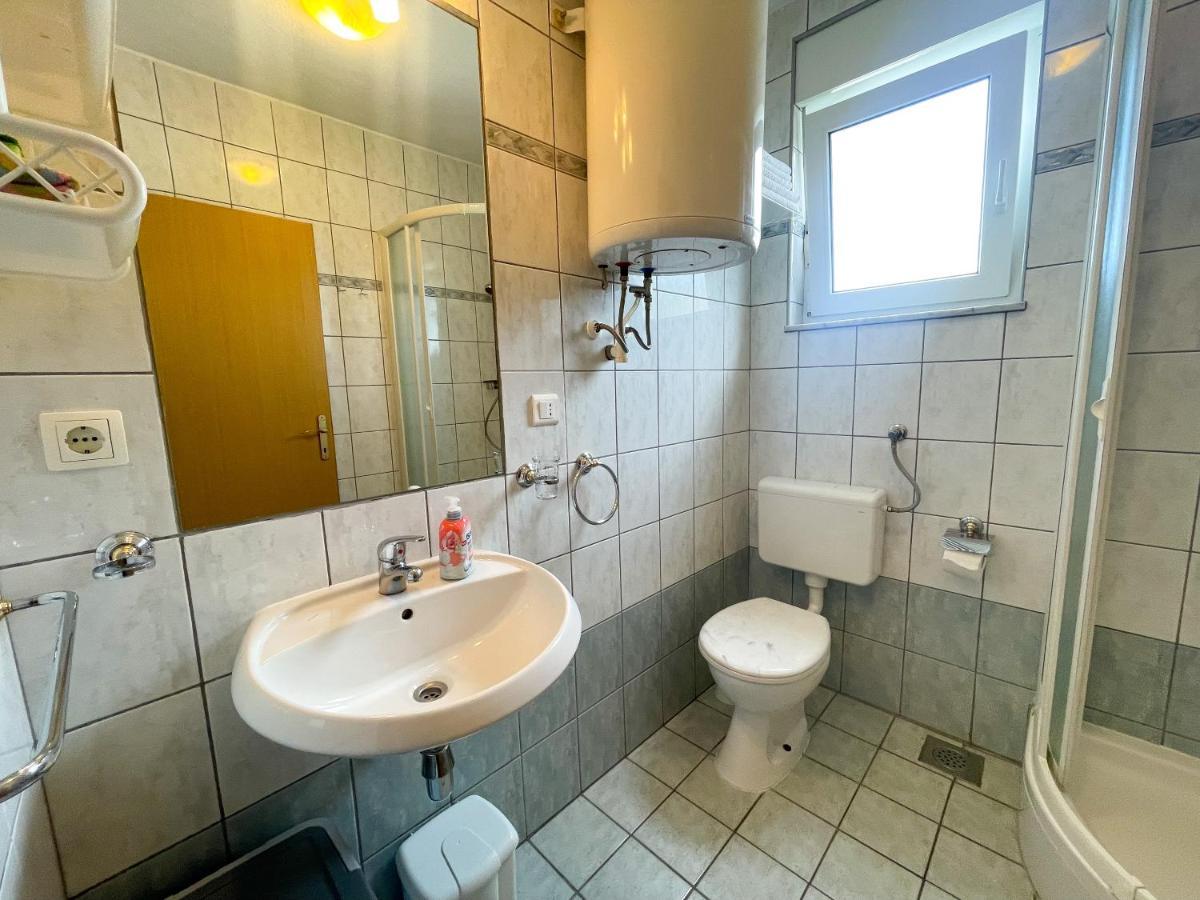 Apartmani Toni Dramalj Exterior photo