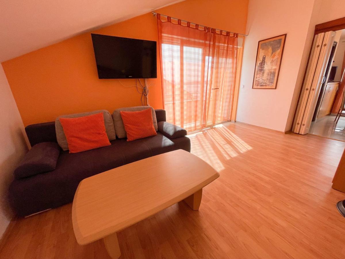 Apartmani Toni Dramalj Exterior photo
