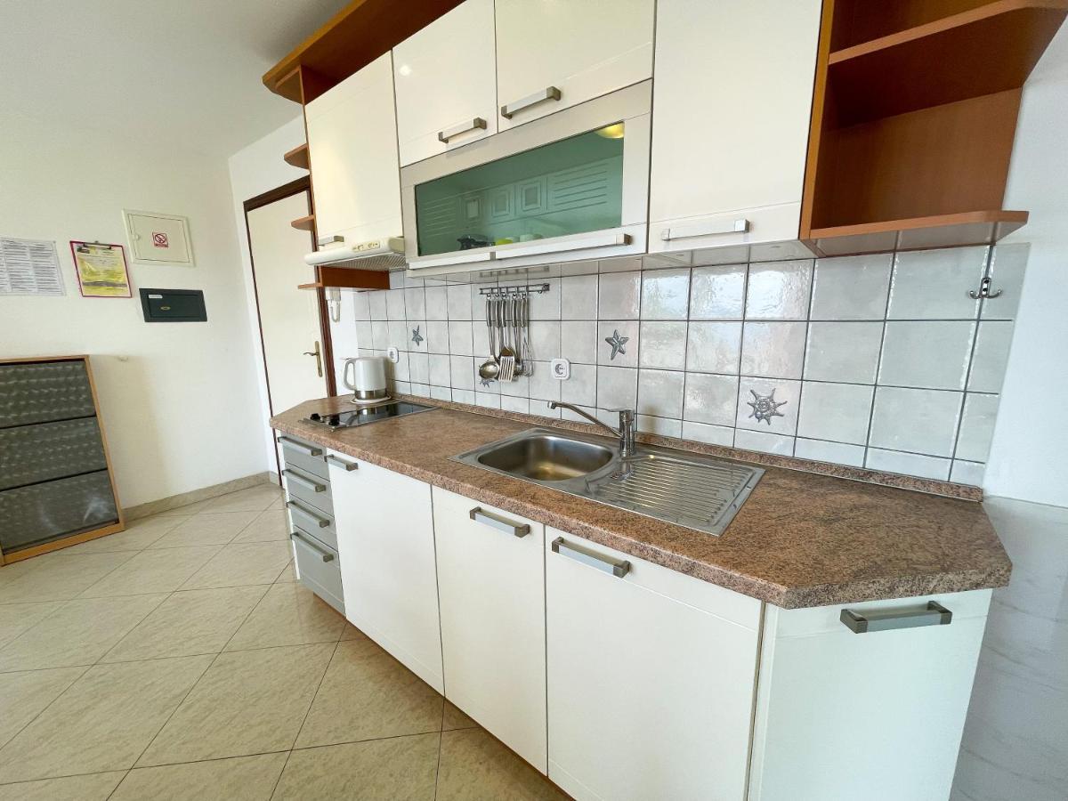 Apartmani Toni Dramalj Exterior photo