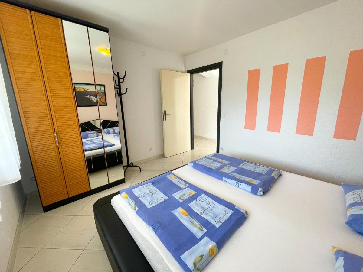 Apartmani Toni Dramalj Exterior photo